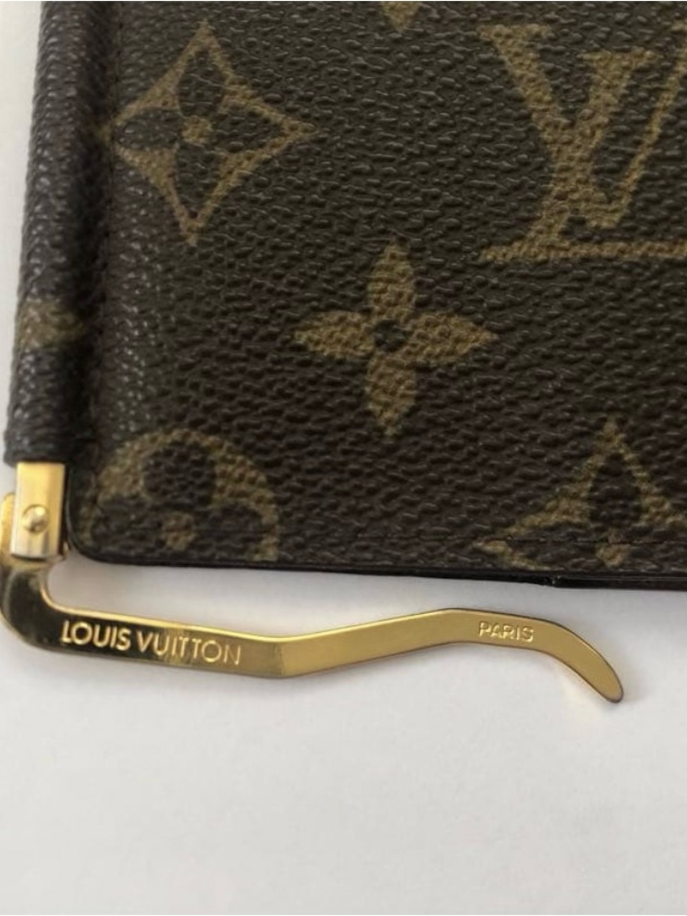 Louis Vuitton Monogram Portefeuille Money Clip Wallet (Rare and Discontinued) - Picture 4 of 11
